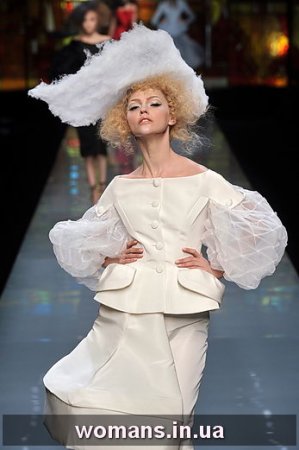 Haute Couture    2009 Christian Dior